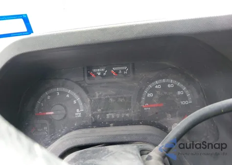 2013 Ford E-350 Super Duty Xlt z USA, uszkodzony, nr VIN 1FBNE3BL0DDA04617